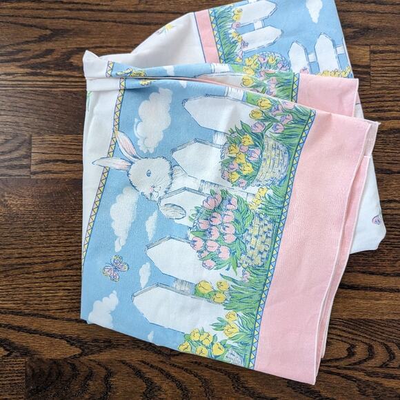 Vintage Easter Tablecloth 50" Square Rabbit Bunny Cotton - Picture 2 of 5